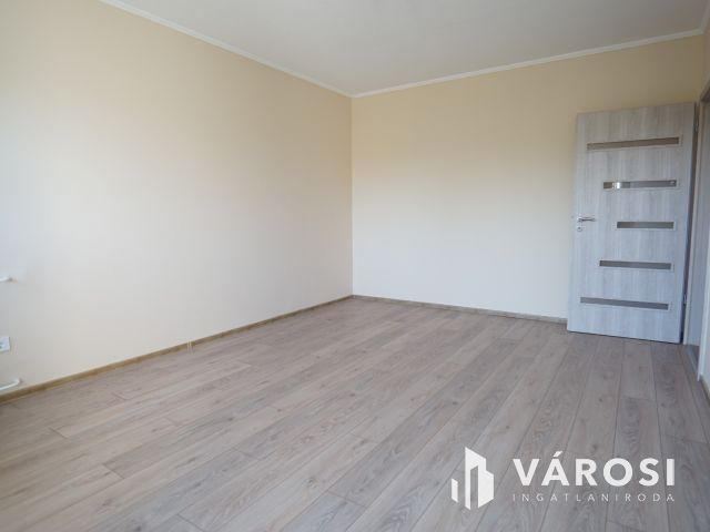 Rózsa utcában kiadó lakás