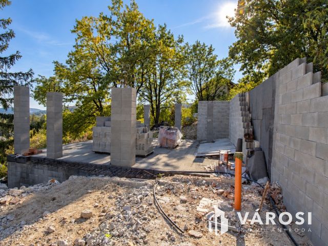 Solymár legszebb panorámájú telke, építési engedéllyel
